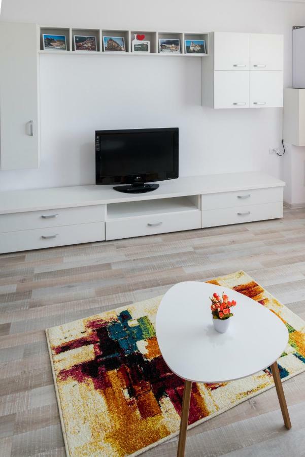 Friendly Rentals Braşov Esterno foto